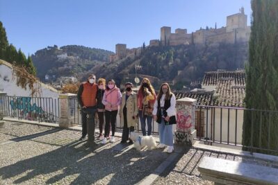 Albaicin guided tour with dogs