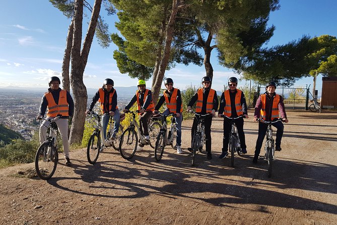 Albayzin and Sacromonte Electric Bike Tour in Granada - Starting at Cuesta de Gomérez