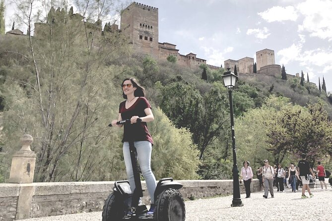 Albayzin Express Segway & eBike with Play Granada - What the guide adds to a short route