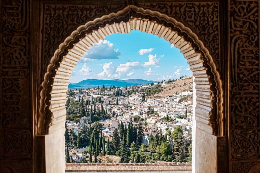 Albayzín: Granada's Albayzín Tour with Food Tasting - Why this Albayzín walk is worth your time