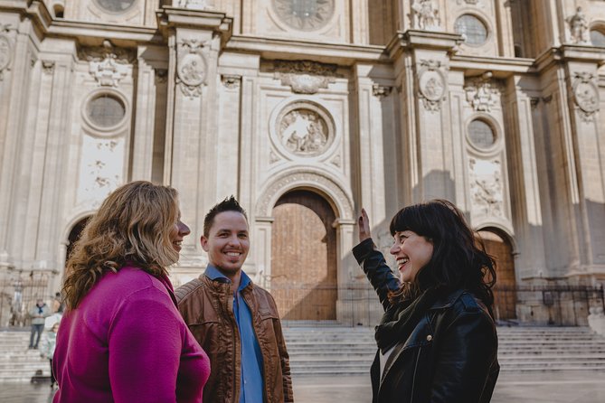 Alhambra and Granada City Center sightseeing tour! - Price, group size, and real value