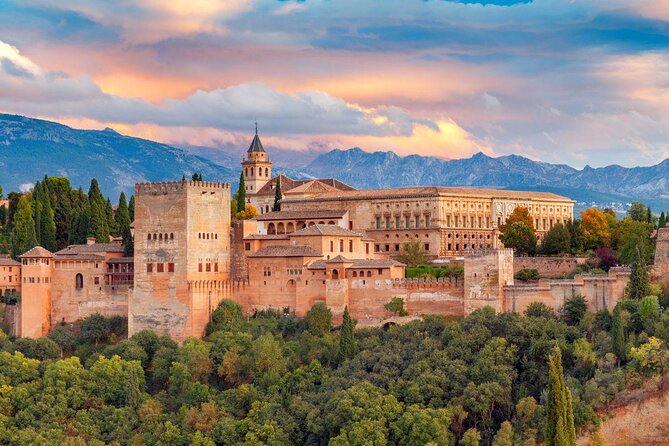 Alhambra and Nasrid Palaces Guided Tour with Tickets - Key points to know before you book