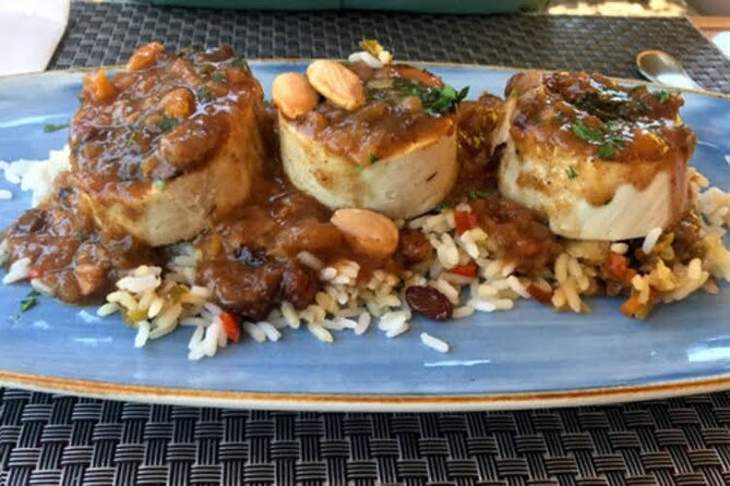 Alhambra and Nasrid Private Walking Tour with Food Tasting - The Alcazaba: Granada’s Oldest Fortress
