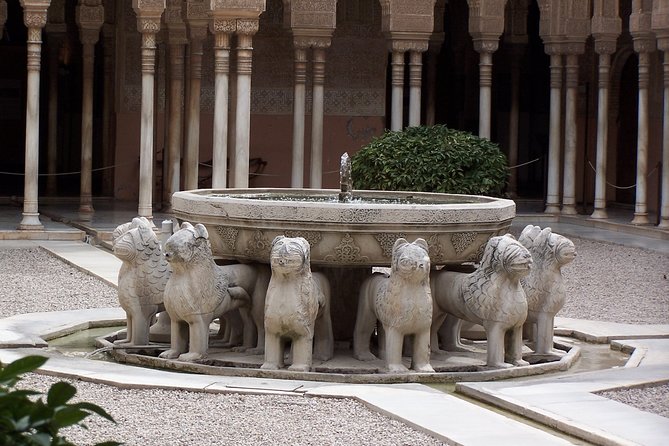Alhambra: Complete Guided Tour with Nasrid Palaces Tickets - Starting at the Alhambra entrance