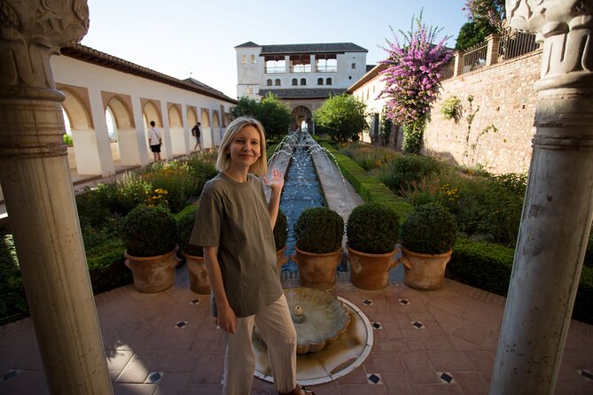 Alhambra Day or Night Private Tour - Partal Palace and the quieter details