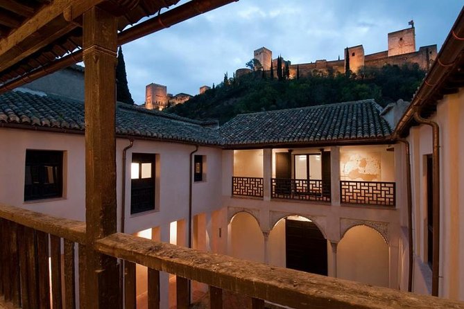 Alhambra&Generalife, Albaicín & Sacromonte Private Tour - The Nasrid Palaces, Granada’s most delicate hour