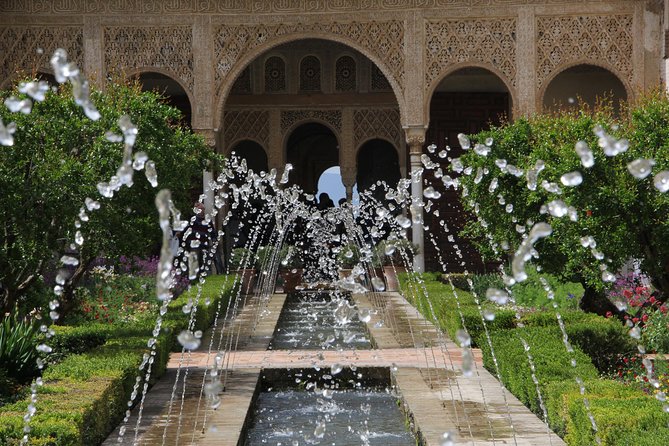 Alhambra & Generalife Skip the Line Premium Tour including Nasrid Palaces - The Generalife Gardens: water, shade, and a slower rhythm