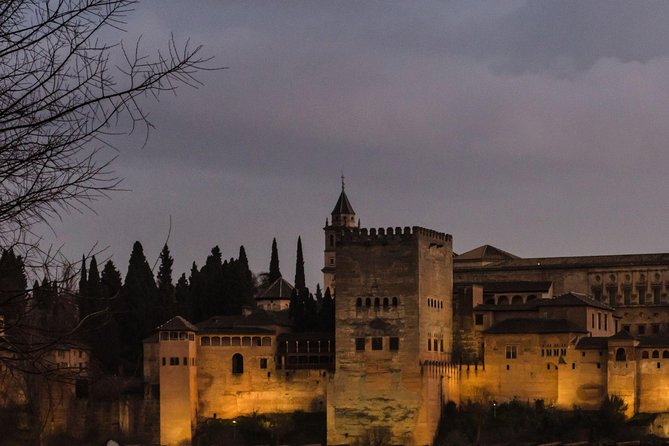 Alhambra Legend Tour - What this Alhambra night walk actually covers
