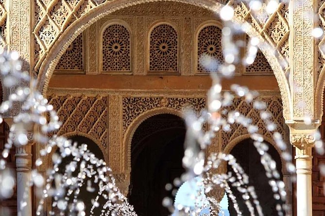 Alhambra Private Tour: Nasrid Palaces, Alcazaba and Generalife - Practical details that affect the day