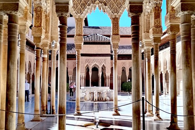 Alhambra Private Tour: Nasrid Palaces and Generalife - The military citadel: begin with the Alhambra’s practical side