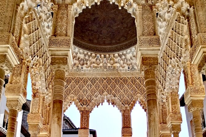 Alhambra Private Tour: Nasrid Palaces and Generalife - The Nasrid Palaces: the main reason to reserve ahead