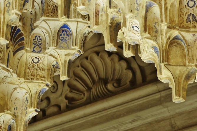 Alhambra Private Tour: Secrets of the Alhambra - Palace of Carlos V: a sharp change in style