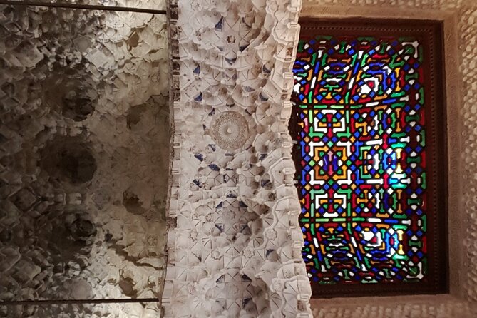 Alhambra private tour with tickets - The Alcazaba and Granada views
