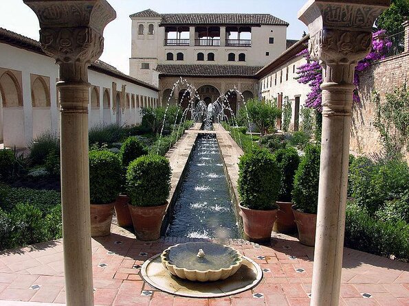 Alhambra Skip-the-line Private Tour including Nasrid Palaces - Key points to know before booking