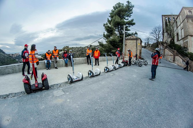 Alhambra Skip-the-Line with Albaicin, Sacromonte by Segway/Bike - The morning begins at the Alhambra