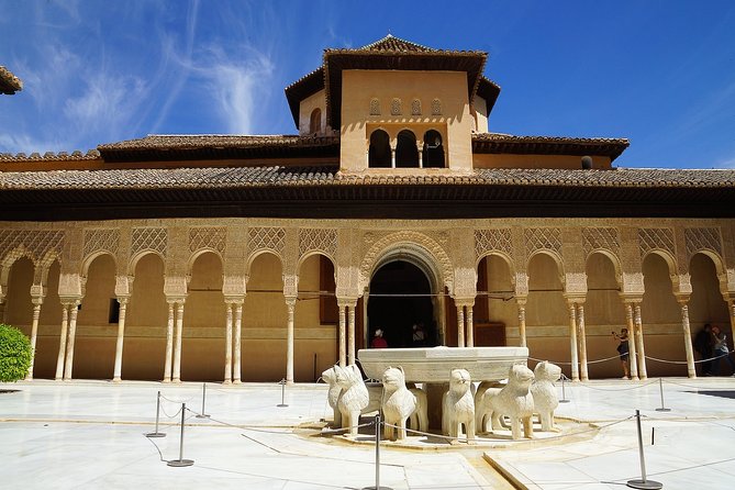 Alhambra Tour & ticket: Nasrid Palaces, Alcazaba & Generalife - Starting at the Generalife entrance