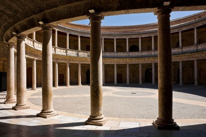 Alhambra: tour with Nasrid Palaces. Admission not included - Palace of Carlos V: A Sharp Change in Style