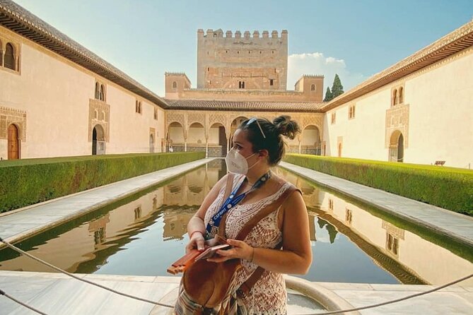 Alhambra Unique Experience: Private visit with official guide - Maribel and the value of an official guide