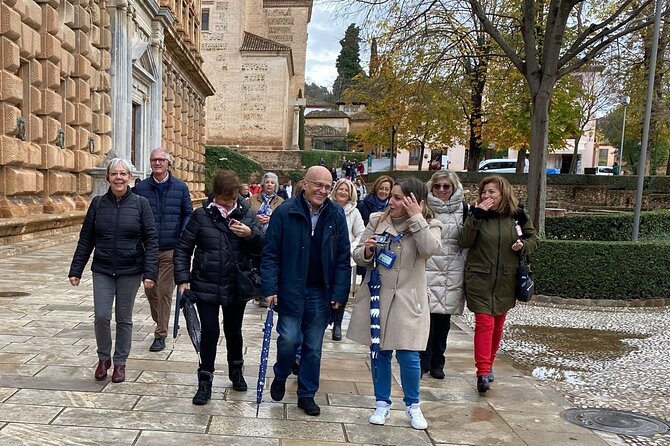Alhambra Unique Experience: Private visit with official guide - Meeting point, timing, and physical effort
