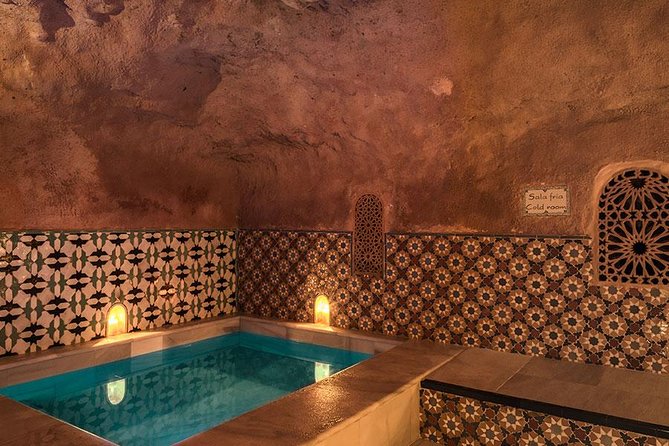Arabian Baths Experience at Granada's Hammam Al Ándalus - The main drawback: quiet relaxation can become a wait