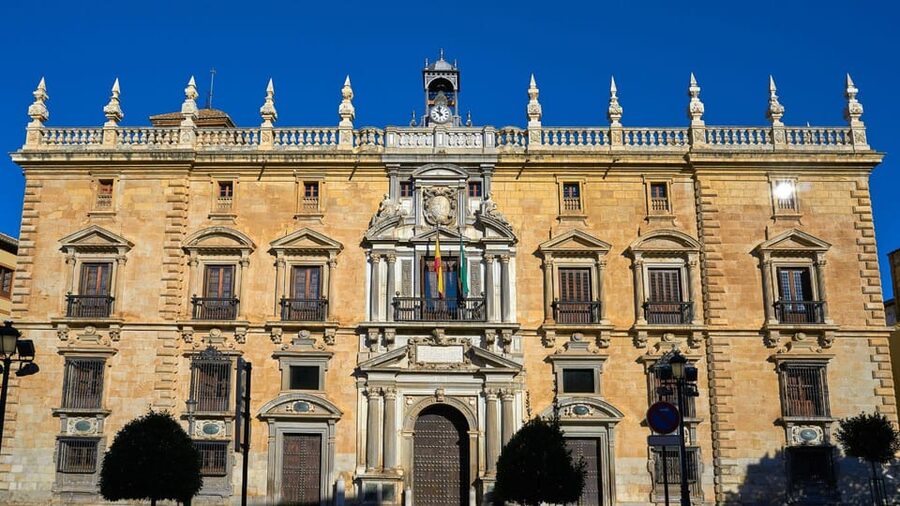 Best of Granada: Private Walking Tour with a Local - Key points to know before booking