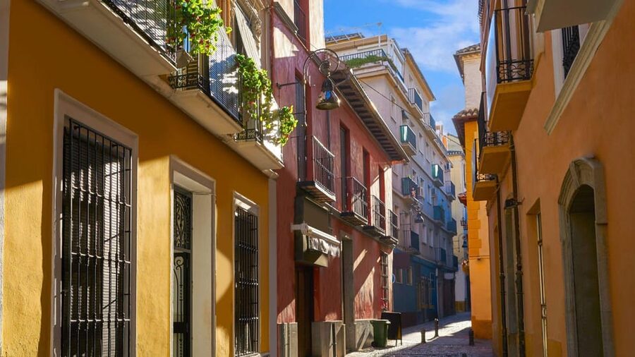 Best of Granada: Private Walking Tour with a Local - What the local advice is worth
