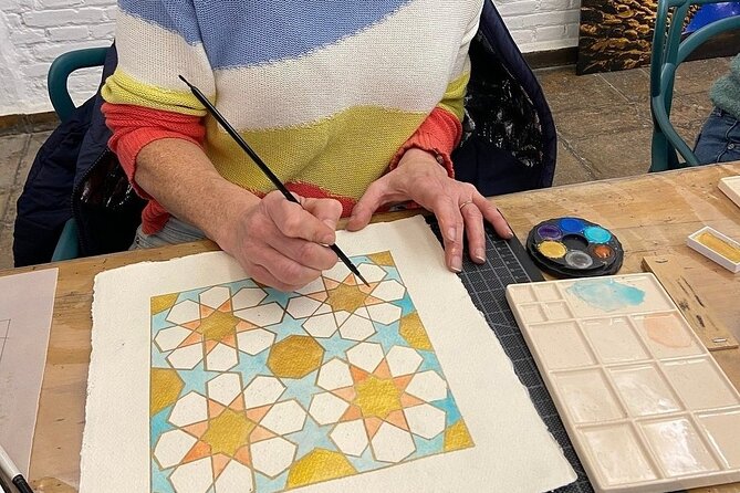 Drawing and Painting Class of Alhambra in Granada - Kate and Mark’s Personal Help