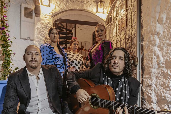 Flamenco show at Cueva Los Amayas, in Sacromonte - Flamenco where Sacromonte caves tell the story