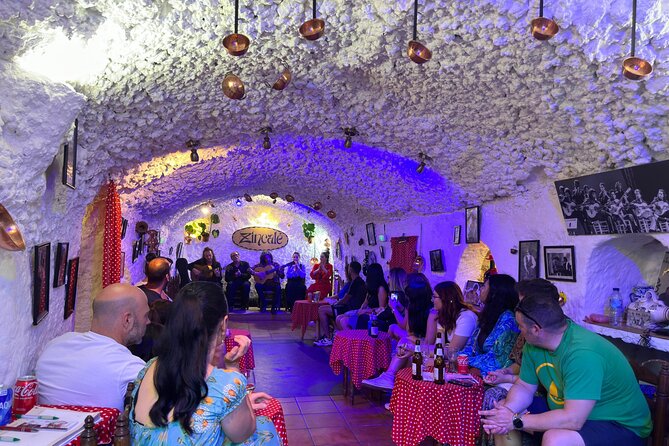 Flamenco Show in Cueva Zincalé - The intimacy is the main attraction