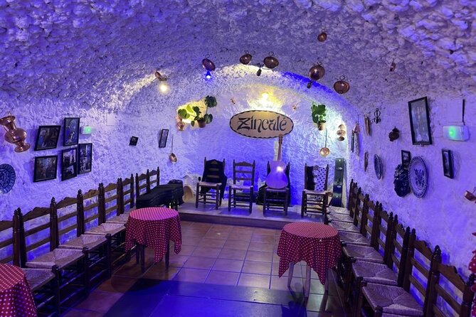 Flamenco Show in Cueva Zincalé - How this fits into a Granada visit