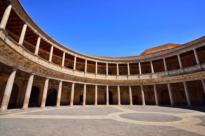 For Cruise Passengers ONLY: Granada and Alhambra from Malaga Port - The Nasrid Palaces in about 25 minutes
