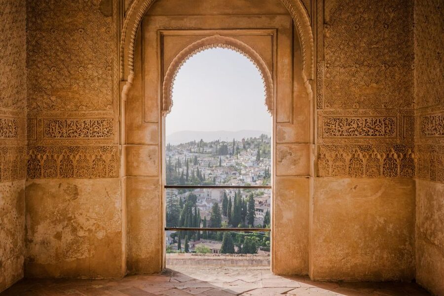 From Costa del Sol: Granada, Alhambra + Nasrid Palaces Tour - Which kind of visitor will enjoy this tour?