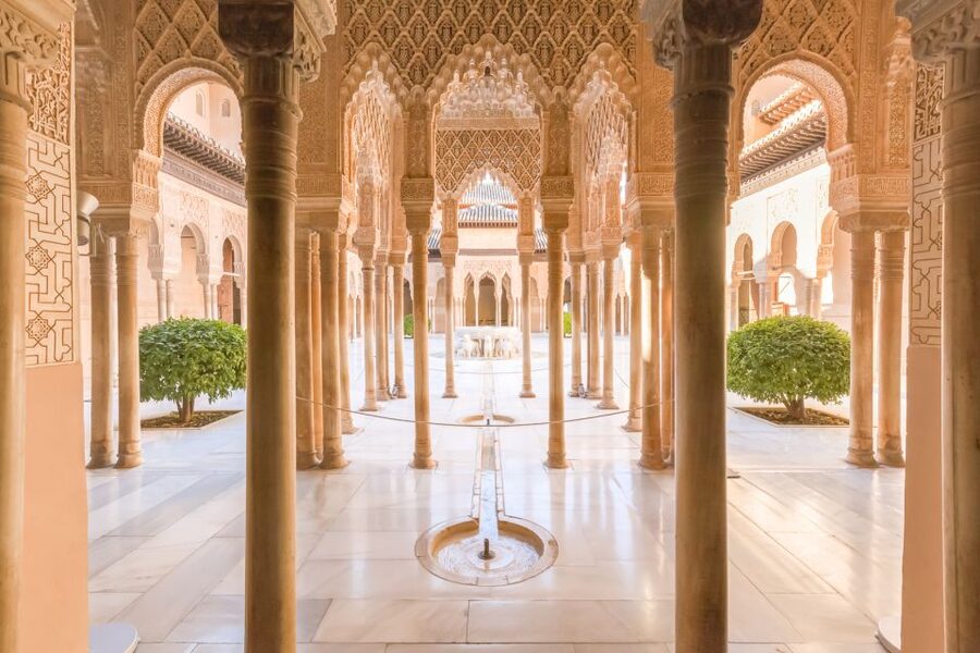 From Costa del Sol or Malaga: Granada and Alhambra Tour - What the guides add to a huge monument