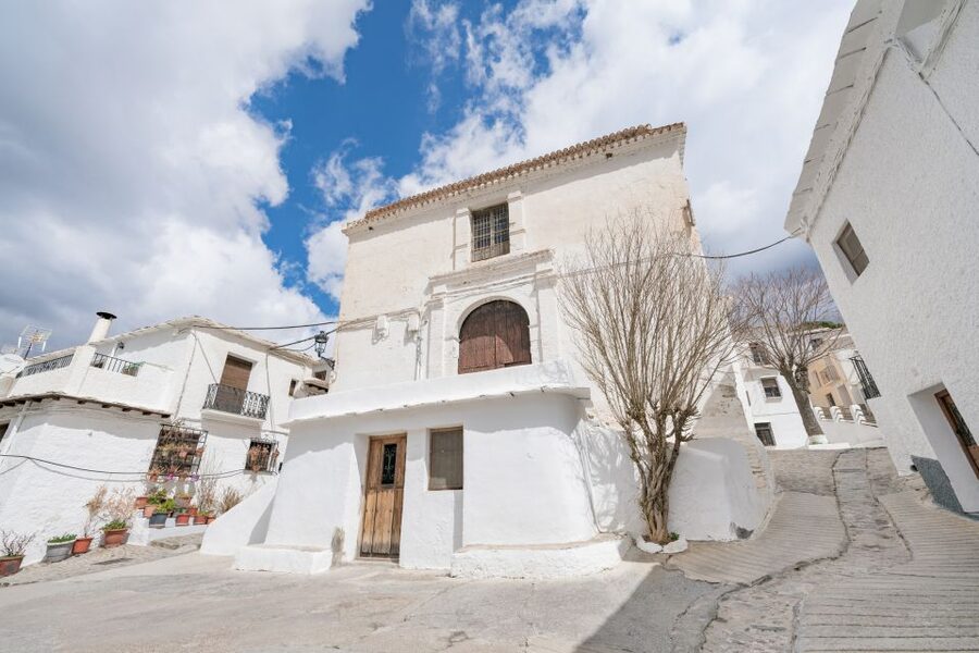 From Granada: Alpujarra Villages Guided Day Tour - Fuente Agria, mineral water, and the Chorrerón