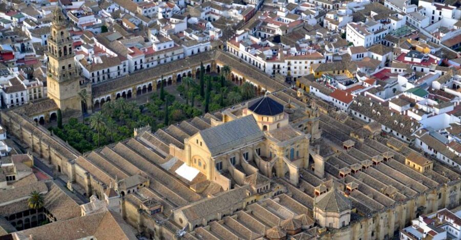 From Granada: Córdoba Day Trip with Mezquita Guided Tour - Practical timing and meeting details