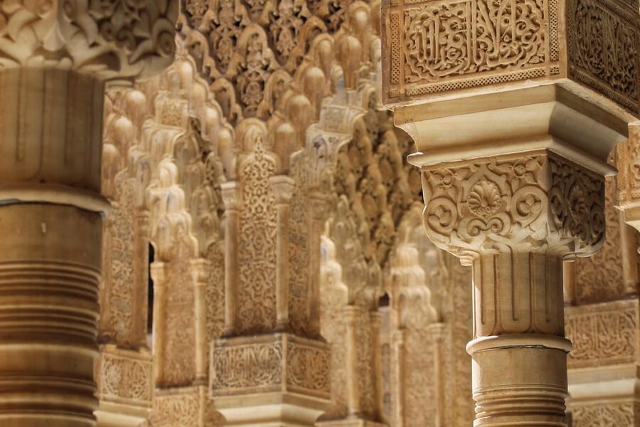 From Málaga: Sunset Alhambra Tour with Tickets - Gate of the Seven Floors and Calle Real