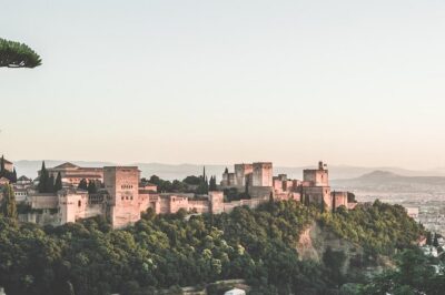 Golden Hour in Granada: Sunset Walking Tour with Play Granada