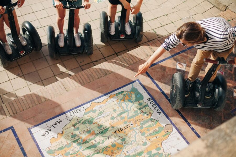 Granada: 1-Hour Panoramic Segway Tour - Plaza Nueva and Fuente del Toro
