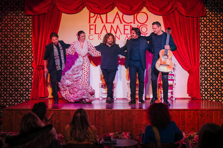 Granada: 1-Hour Traditional Flamenco Show at Palacio - Key points to know before you book