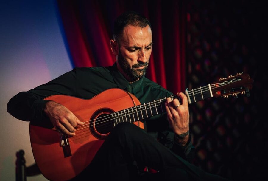 Granada: 1-Hour Traditional Flamenco Show at Palacio - Who will enjoy this flamenco show most?