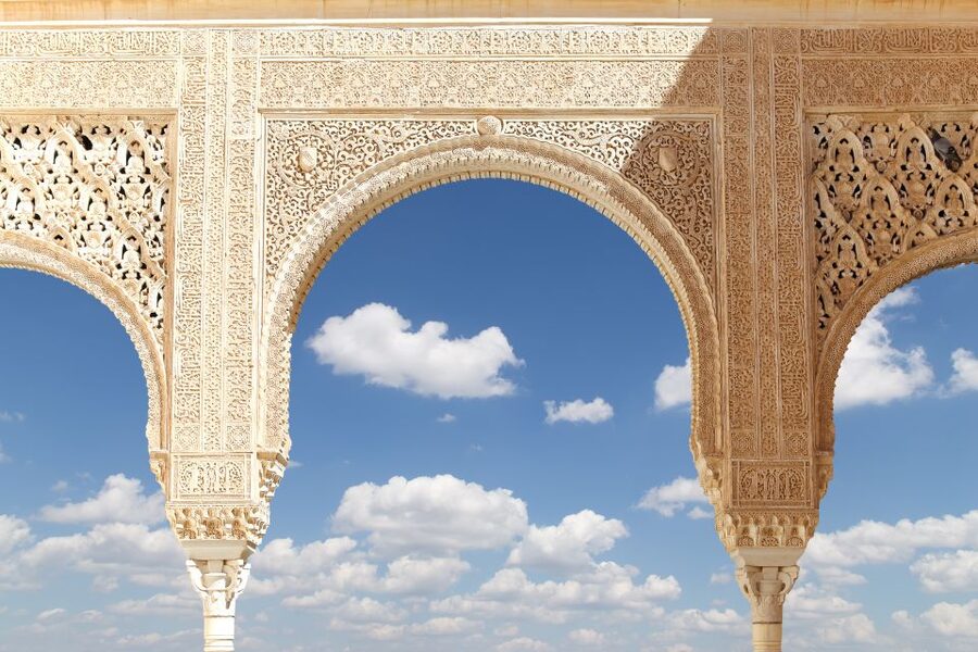 Granada: 3-Hour Alhambra and Generalife Gardens Guided Tour - What to bring and what to leave behind