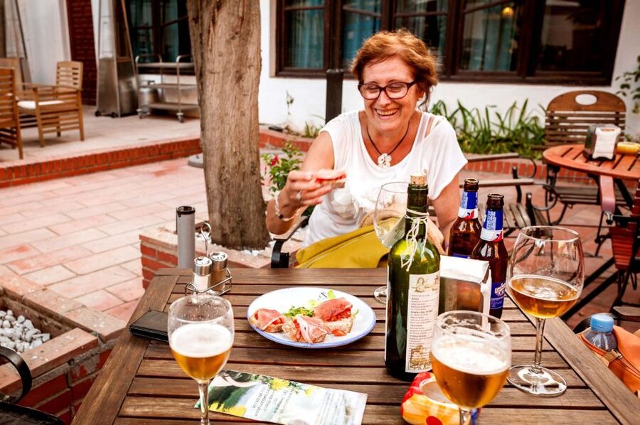 Granada: Albayzin and Sacromonte Walking Tour - Who will enjoy this walk most
