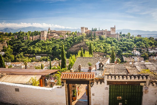 Granada: Alhambra, Albaicin and Sacromonte Guided Tour - Is $90.02 good value?