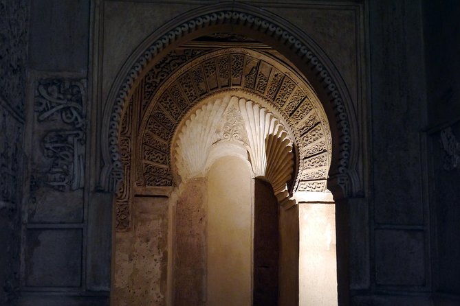 Granada: Alhambra, Albaicin and Sacromonte Guided Tour - Who should book this Granada experience?