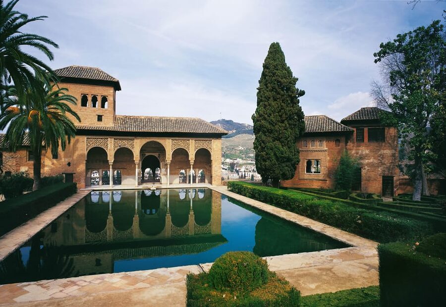 Granada: Alhambra, Alcazaba, and Nasrid Palaces Tour - Is $58 a fair price?