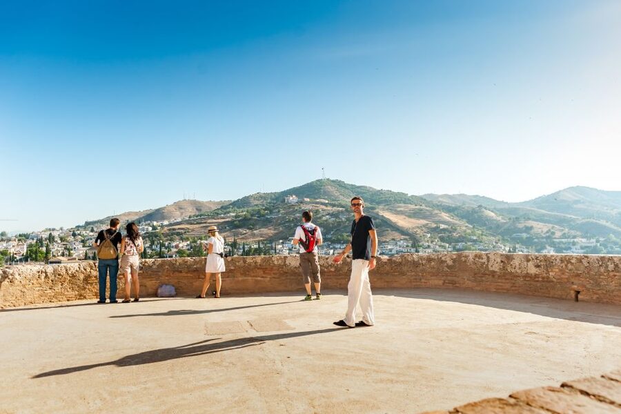 Granada: Alhambra and Generalife Garden Ticket & Guided Tour - The Alhambra introduction: 30 minutes of history and design