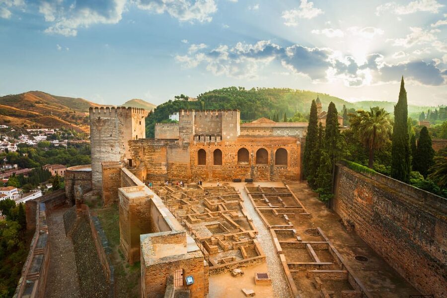 Granada: Alhambra and Generalife Garden Ticket & Guided Tour - Is $81 good value?