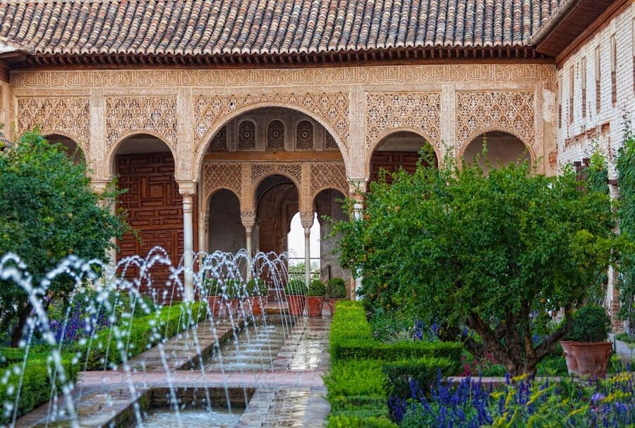 Granada: Alhambra and Generalife Garden Ticket & Guided Tour - Best timing, walking needs, and practical details