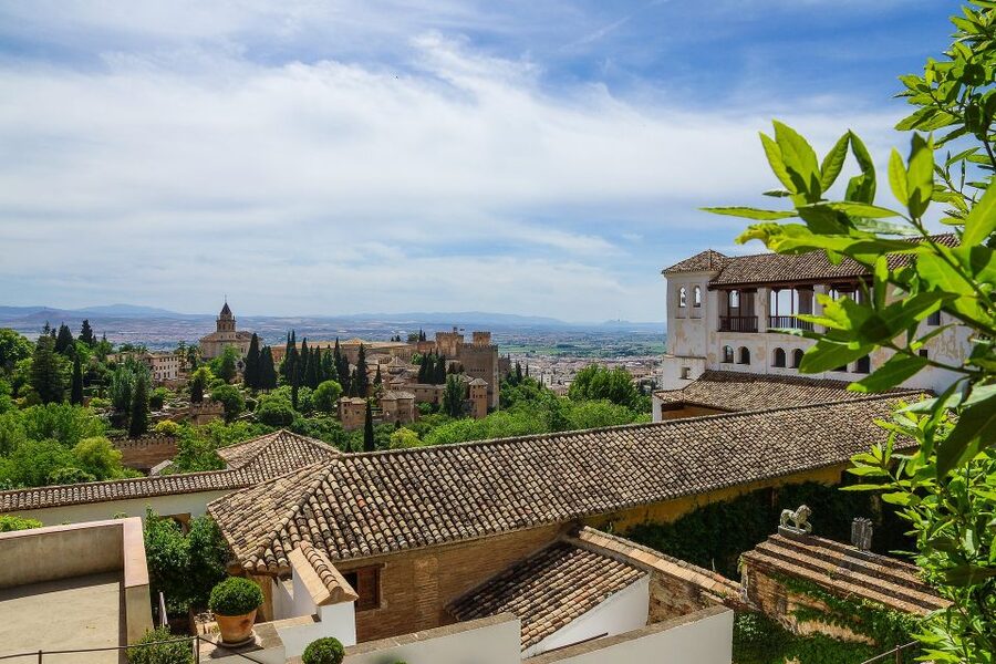 Granada: Alhambra and Generalife Gardens Guided Tour - Practical Tips Before You Go