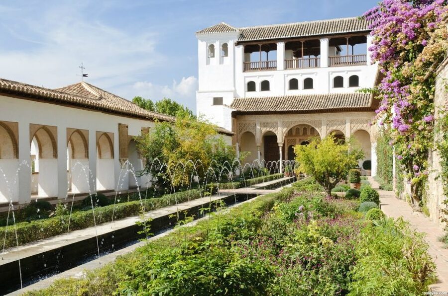 Granada: Alhambra and Generalife Gardens Guided Tour - Who Should Book This Experience